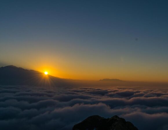 Explore Nature: Trekking Guide in Chandrashila and Tungnath