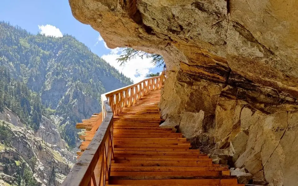 harshil valley tour package