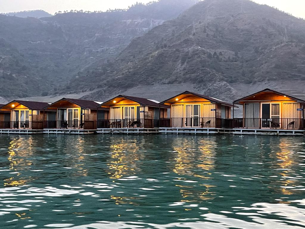 kanatal tour package