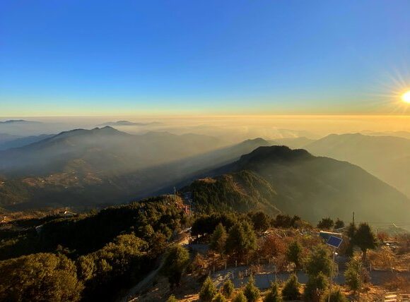 Family Holiday Ideas: Exploring Kanatal’s Scenic Beauty Together